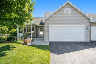 1108 Fountain View Cir Unit 1, Holland, MI 49423
