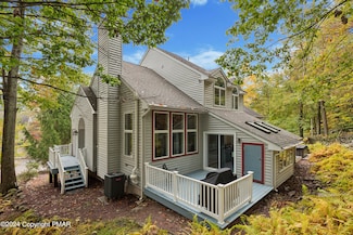 37 Summit Wind Dr, Kidder Township, PA 18624