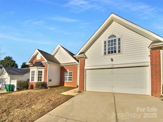 3702 Sipes Ln, Charlotte, NC 28269