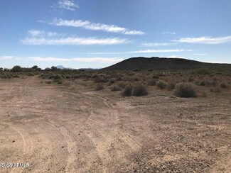 xxxxx W Salome Hwy Unit 16, Tonopah, AZ 85354
