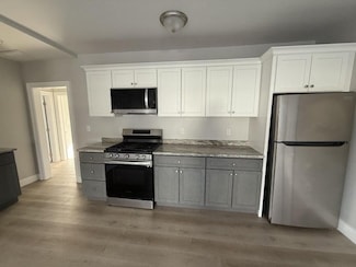 72 Belmont St Unit 3 Front, Fall River, MA 02720