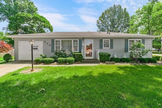 329 Hazel St, Buckner, MO 64016
