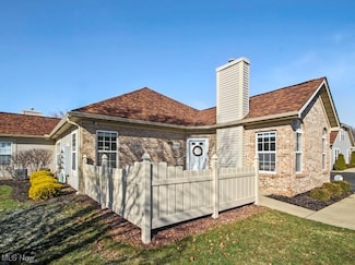 695 E Western Reserve Rd Unit 2403, Youngstown, OH 44514
