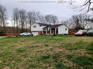 181 Jarrett Heights Rd, Elkview, WV 25071