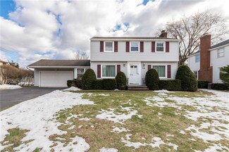 38 Ridgelawn Dr, Rochester, NY 14617