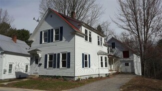 17 Maple St, Norway, ME 04268