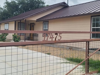 17475 Fm 463, Natalia, TX 78059