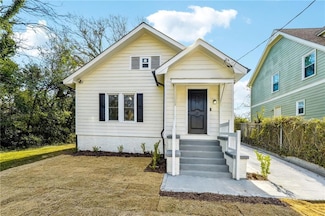 1382 Elizabeth Ln, Atlanta, GA 30344