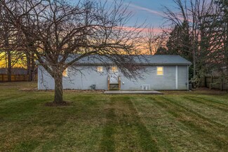 947 Lukesport Rd, Quincy, MI 49082