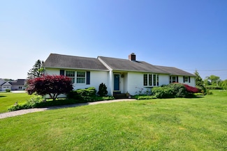 1 Butts Rock Rd, Little Compton, RI 02837
