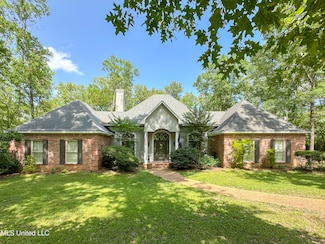 1120 Ford Rd, Terry, MS 39170