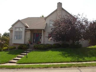 612 Hemlock Rd, Coraopolis, PA 15108