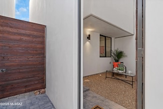 44 W 18th St, Tucson, AZ 85701