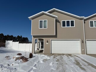1714 Calgary Loop, Bismarck, ND 58503