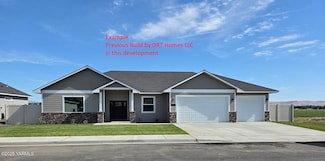 4606 W Larch Ave, Yakima, WA 98903