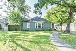 406 Gale St, Houston, TX 77009