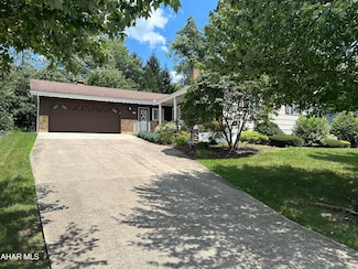 113 Linden St, Hollidaysburg, PA 16648