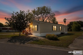 37 N Indian Lake Dr, Los Fresnos, TX 78566