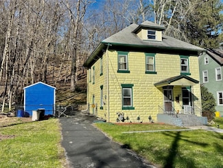 39 Reservoir Ave, Port Jervis, NY 12771