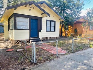 1451 12th St S, Saint Petersburg, FL 33705