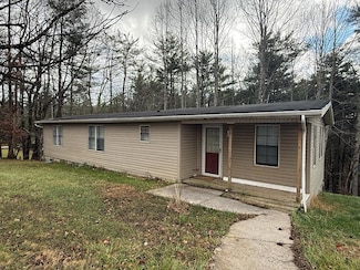 121 Caldwell St, Princeton, WV 24740