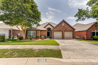 1326 Holmes Ln, San Antonio, TX 78258