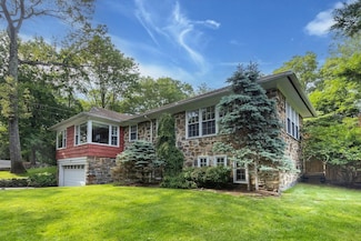 34 Summit Terrace, Dobbs Ferry, NY 10522