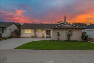 2534 E Hoover Ave, Orange, CA 92867