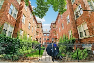 960 W Cuyler Ave Unit 1S, Chicago, IL 60613