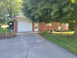 1747 E Washington St, Winchester, IN 47394