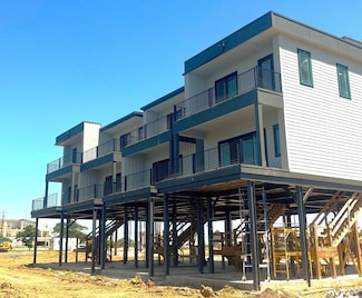 4412 Tucker Ln, Seabrook, TX 77586