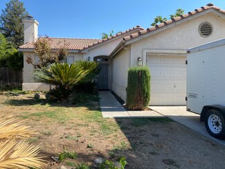 2314 W Vine Ave, Visalia, CA 93291