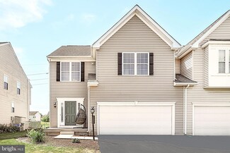 2521 Village Rd, Dover, PA 17315