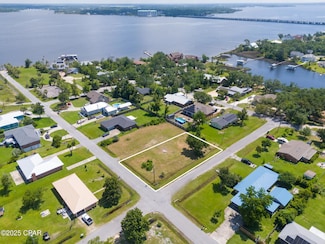 115 Carolina Ave, Lynn Haven, FL 32444