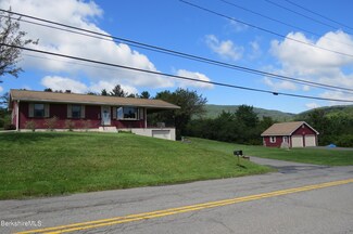 261 Middle Rd, Clarksburg, MA 01247