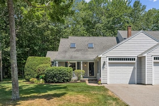 12 Oxford Ct Unit 12, Kennebunk, ME 04043
