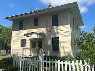 710 Orchard Place, Fairfield, IA 52556
