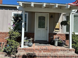 228 4th St, Seal Beach, CA 90740