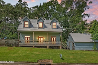3000 E SiMcOe St, Lafayette, LA 70501