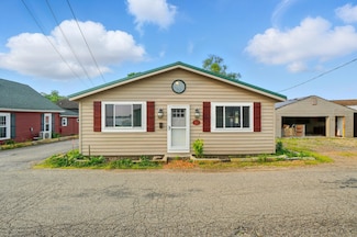 4881 Decker Ave NE, Thornville, OH 43076