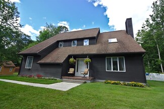 62 Jayne Ln, Bennington, VT 05201