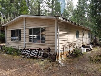 308 Naue Way, O Brien, OR 97534