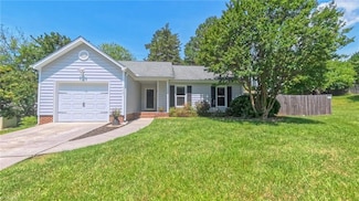 4401 Barndale Ct, Jamestown, NC 27282