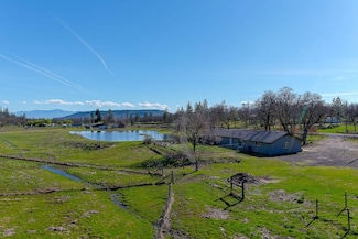 15882 Antioch Rd, White City, OR 97503
