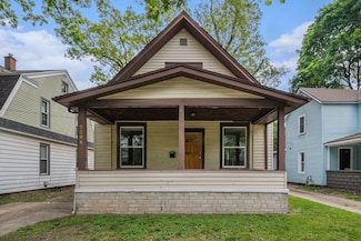 2206 Francis Ave SE, Grand Rapids, MI 49507
