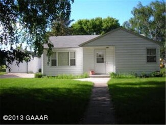 900 900 Willow Way, Benson, MN 56215