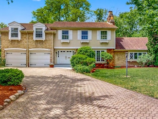 140 N Quincy St, Hinsdale, IL 60521