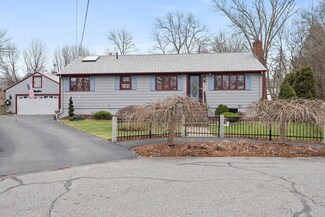 3 Welland Cir, Weymouth, MA 02188