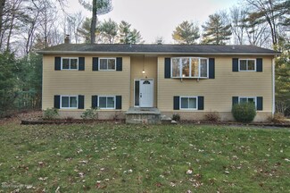 2837 Pine St, Saylorsburg, PA 18353
