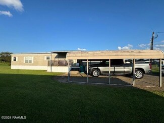 137 Dolly Ln, Arnaudville, LA 70512